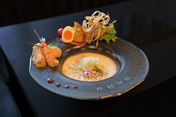 【兵庫県芦屋市】ラーメンの新しい楽しみ方を提案する鶏白湯専門店「麺処神社」