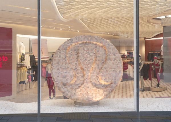 【東京都渋谷区】カナダ発アスレティックウェアブランド「lululemon」が、原宿にグローバル旗艦店OPEN