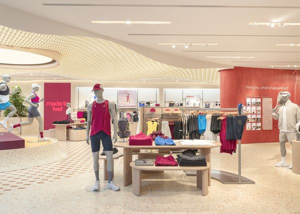 【東京都渋谷区】カナダ発アスレティックウェアブランド「lululemon」が、原宿にグローバル旗艦店OPEN