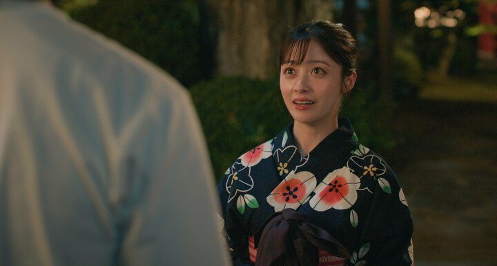 【写真・画像】「あまりにも可愛すぎるだろ」 橋本環奈の“浴衣デート”姿に「お似合いだな」「身長差萌え」の大反響 『バカンスの法則』第12話 2枚目