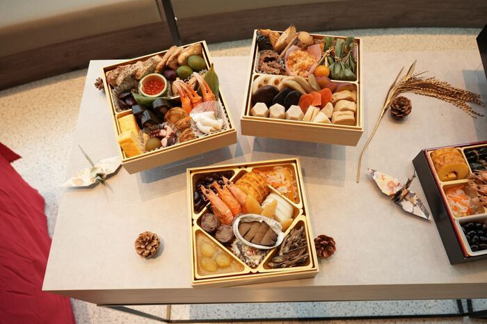 「おせち、食べなくてもいいかな」と思っていたけれど…。石井食品の発表会で知った〈おせちを食べる本当の意味〉にハッとした