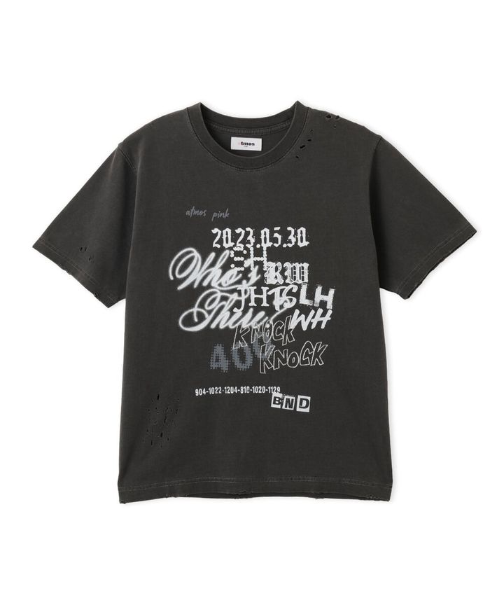 グラフィックTシャツは、半ラバープリントとラメプリントを組み合わせることで立体感とさりげない輝きを演出。メンバーそれぞれの誕生日やイニシャル、キャッチフレーズをデザインに落とし込み、コラボレーションならではの特別な一着となっている。