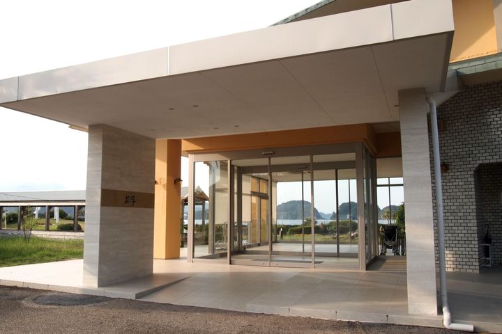 熊野の自然に囲まれた「花游」