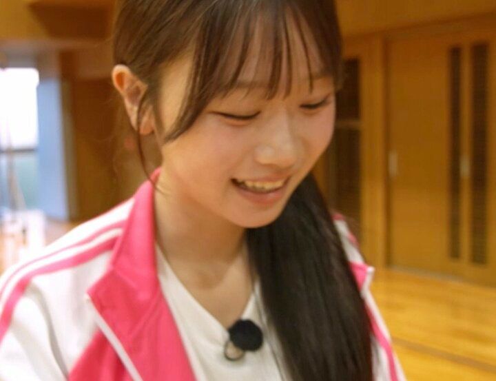 【写真・画像】“可愛すぎる彼女”と話題のJK、体操着姿で「付き合ってあげる」と告白 “あざかわテクニック”に絶賛の声 1枚目