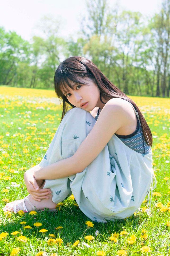 STU48中村舞の2nd写真集『舞風』（宝島社）より