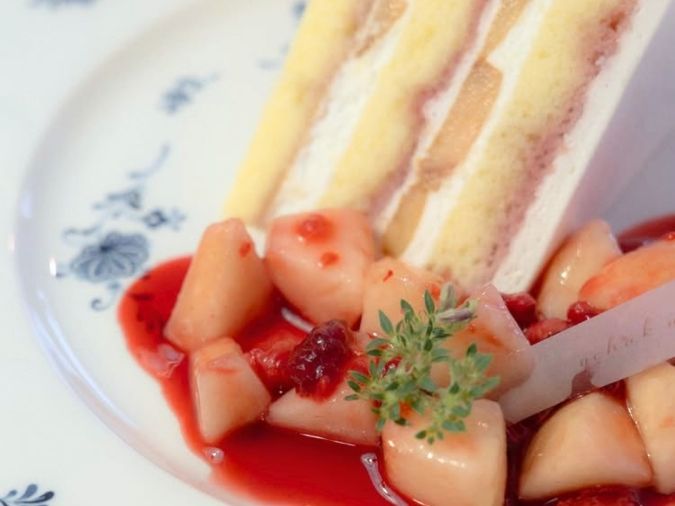喫茶 余白 季節の生ショートケーキ