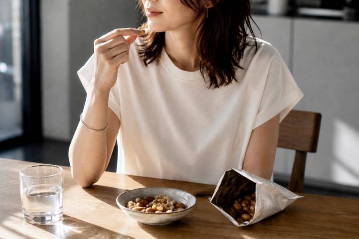 ヘルシーだから大丈夫？ダイエット中こそ“食べる量”に気をつけたい食品３選