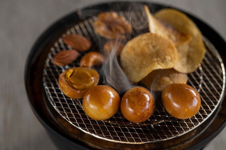 燻製体験で仕上げた卵やナッツ