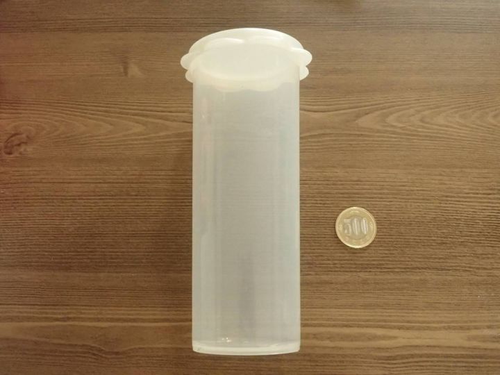 ダイソー：便利な詰め替え容器 片栗粉