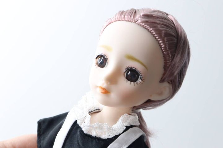 リンちゃんドールの顔のアップ、ドールアイとメイクが鮮明