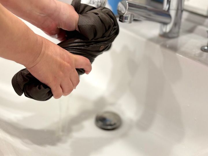 水で濡らして使用