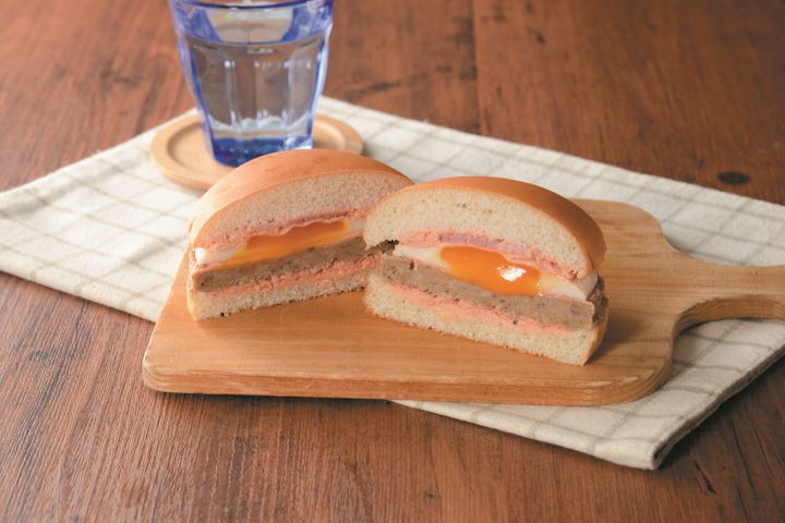 ローソン「ベーコンエッグバーガー」