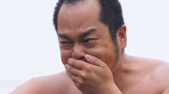 【写真・画像】「怪我したってなんだコラ！」 “118kg→65kg”の元子供部屋おじさん 現役レスラーに立ち向かう姿に後輩号泣 1枚目