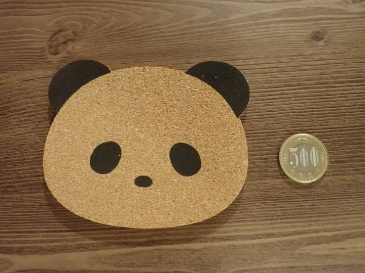 DAISO(ダイソー)：アニマルコルク鍋敷き