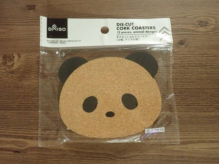 DAISO(ダイソー)：アニマルコルク鍋敷き