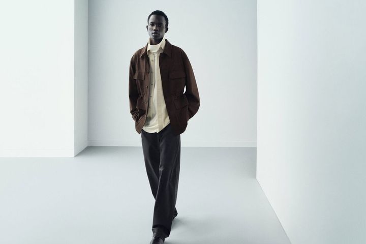 また、クリストフ・ルメール氏とサラ・リン・トラン氏が主導する最後のコレクションとして、第1章の集大成に位置づけられている。