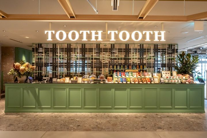 TOOTH TOOTHブティックスペースの焼菓子と紅茶
