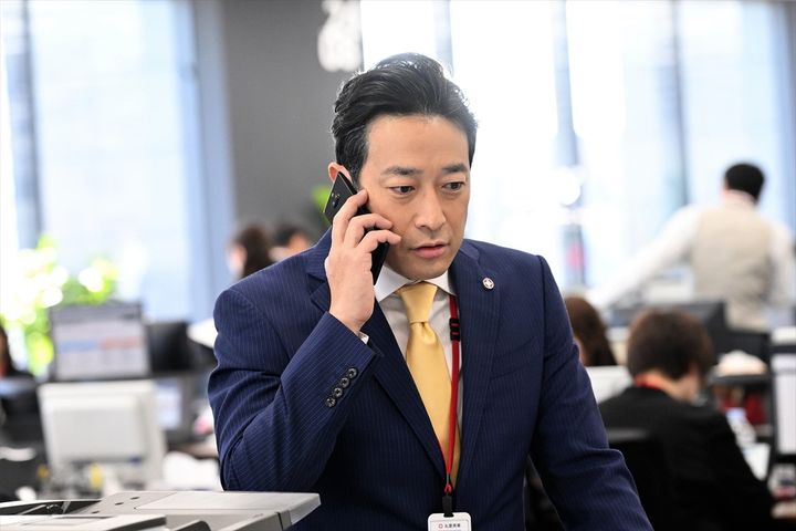 日曜劇場『VIVANT』迫田孝也演じる山本巧 （C）TBS width=