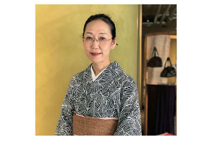 和装・洋装・室内用・外出用…50代からのめがねは「使い分け」が正解。素敵な2人の実例