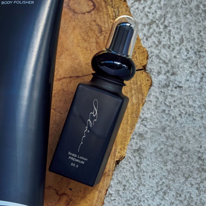 スカルプローション プレミアム 30mL 3万8500円（クレーレ）