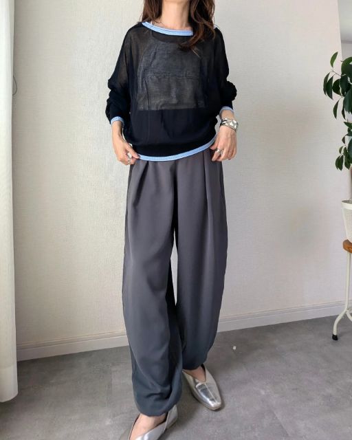 ドレープバルーンパンツを着たコーデ