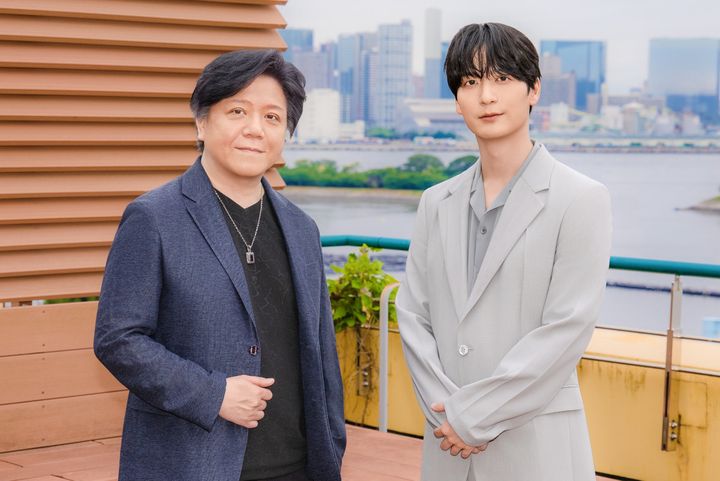 （左から）杉山紀彰、梅原裕一郎 クランクイン！ 写真：吉野庫之介 width=