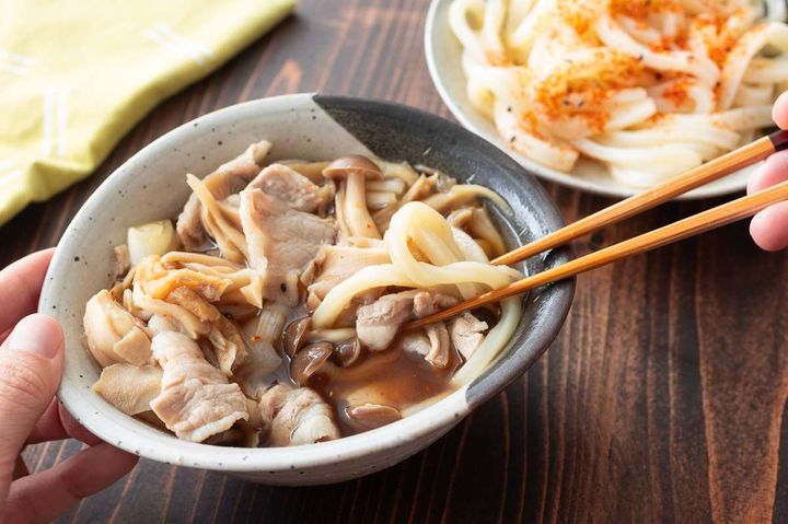 「きのこの肉汁うどん」レシピ
