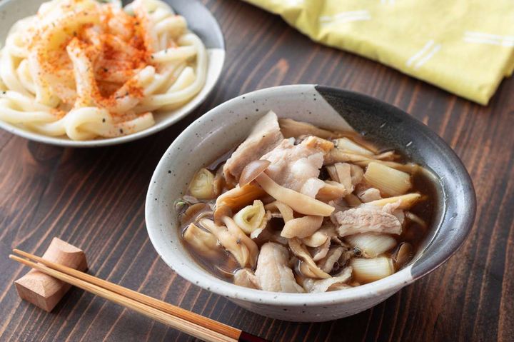「きのこの肉汁うどん」レシピ