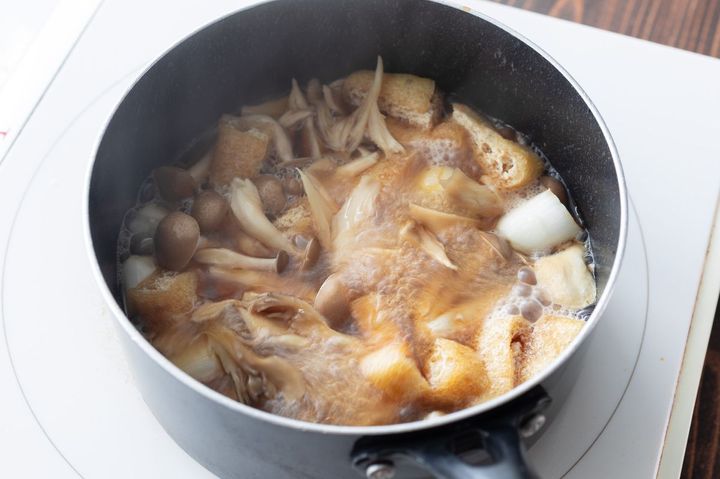 「きのこの肉汁うどん」レシピ