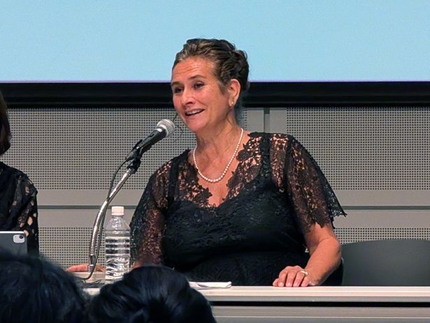マウリッツハイス美術館のマルティネ・ゴッセリンク館長。記者説明会では「自分の娘を日本に連れてきて、皆さんに預けるような気持ち」と話した