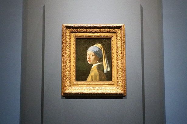 ヨハネス・フェルメール《真珠の耳飾りの少女》1665年頃 油彩、カンヴァス 44.5×39.0センチ マウリッツハイス美術館 (C)Mauritshuis, The Hague