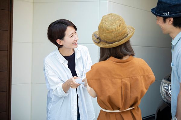 薄くて、ゆるやかにつながる関係性が多いことが、自殺予防に