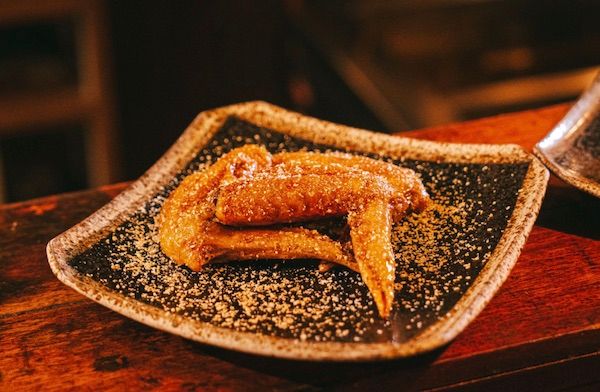 【大阪府大阪市】名古屋発の手羽先居酒屋が、関西初上陸。オープン記念で黒3本を無料でプレゼント
