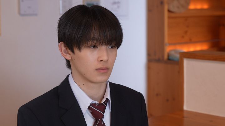 映画『ようこそ、ひまわりへ』場面写真 （C）海と空キネマ width=
