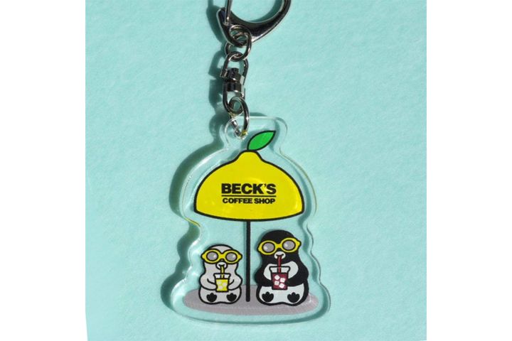 全2種類！ 限定アクリルキーホルダー付きドリンク登場