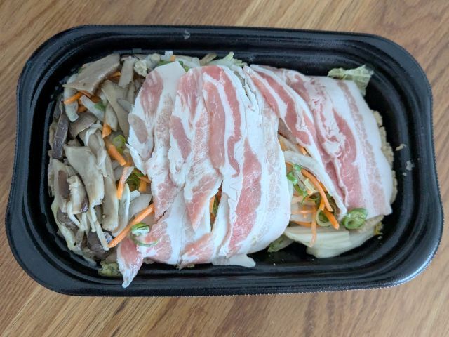 生の国産豚バラ肉とたっぷりきのこ