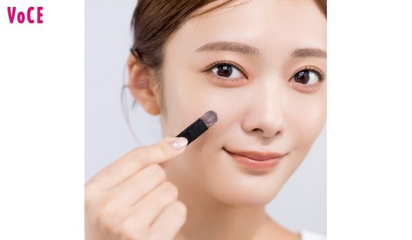薄肌に多い赤みは薄めたグリーンでオフ