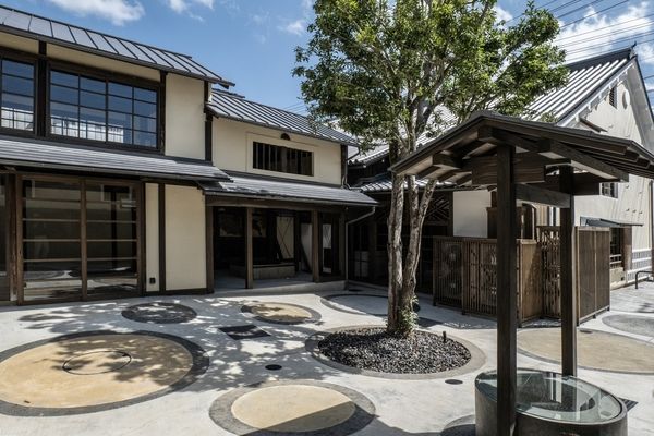 【愛媛県内子町】歴史観光交流拠点施設「MORITEI」を活用して町を盛り上げる。カフェと物販が営業中