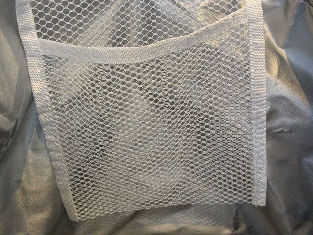 マーモット保冷・保温バッグの内側メッシュポケットアップ