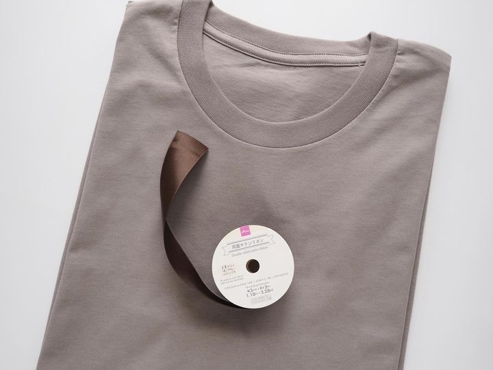画像: 用意するのはTシャツとリボンだけ