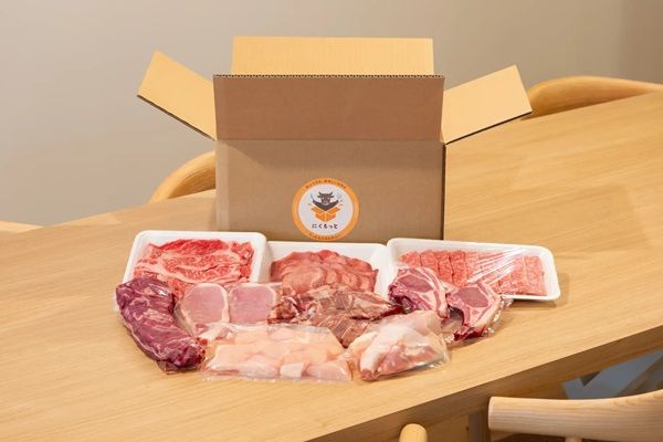 肉の定期便サービス「にくもっと」の9月お届け便に、熊本県産の牛肉と豚肉が登場