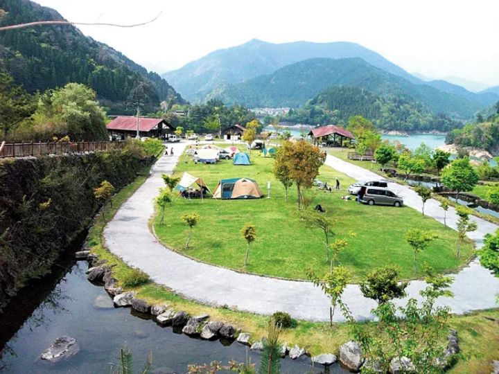 釣り好きにおすすめのキャンプ場10選【愛媛県・高知県】