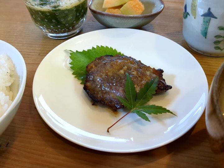 地元スーパーでお宝発見！マグロのカマを料理してみました！