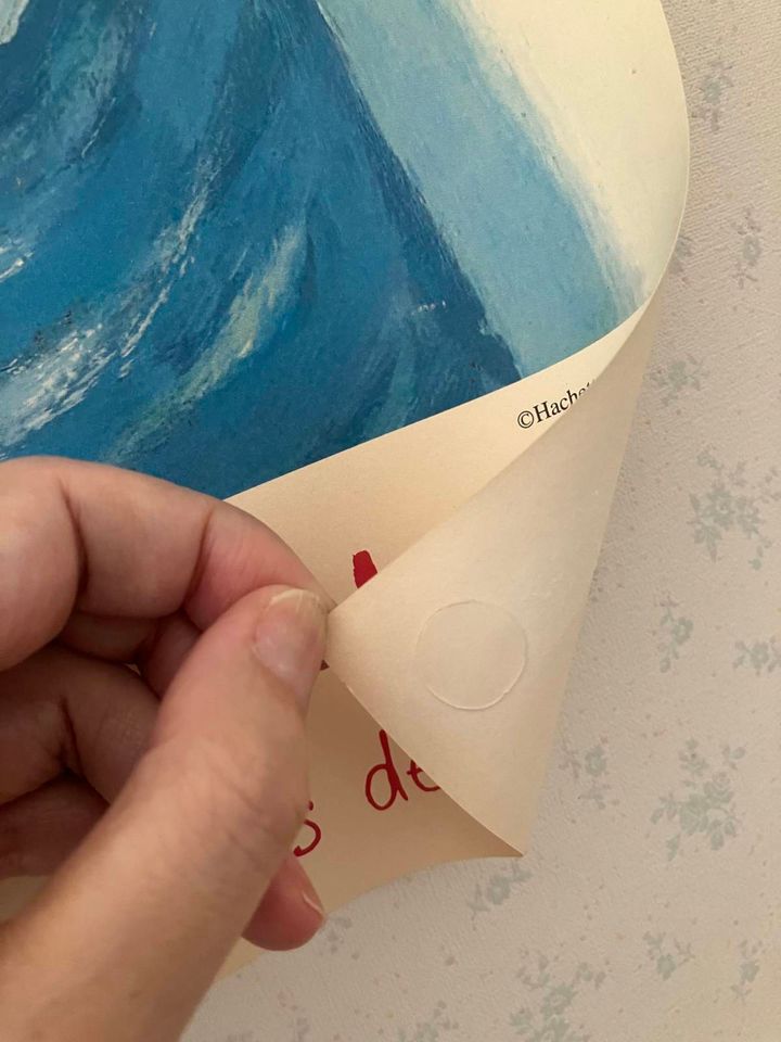 セリア：押しピンがわり 両面粘着ジェルシール