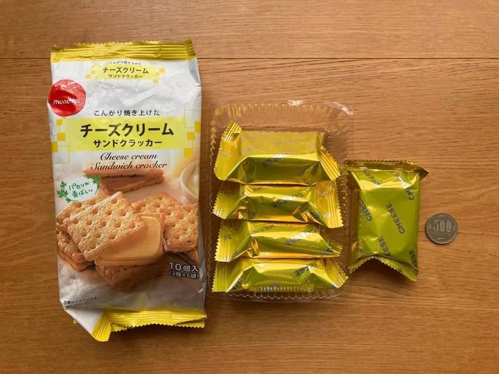 ダイソー：エヌエス チーズクリームサンドクラッカー 10個