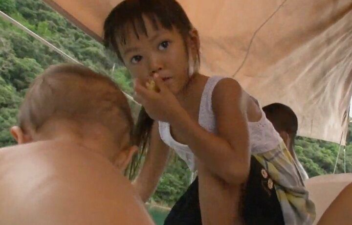 【写真・画像】奄美大島の“船上生活一家”4歳長女の美少女っぷりに絶賛の声「可愛い！」 1枚目