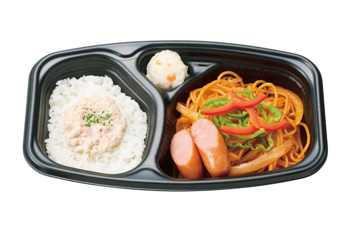 「ツナマヨネーズごはんナポリタン弁当」の中身
