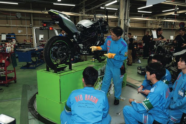ヒトづくりとモノづくりづくりの拠点「二輪整備専門スクール」｜レッドバロンのヒトづくりモノづくり