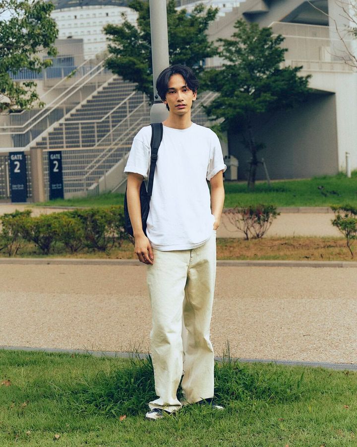 【20代スナップ＠代田橋】肩ひじ張らない自然体の白Tシャツコーデは“オーディション着”