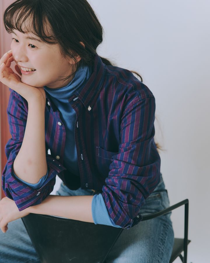 ストライプシャツって、着るだけで気持ちが引き締まるよね【FUDGE 9月号連動企画 – 今日もシャツ気分！ | DAY 13】